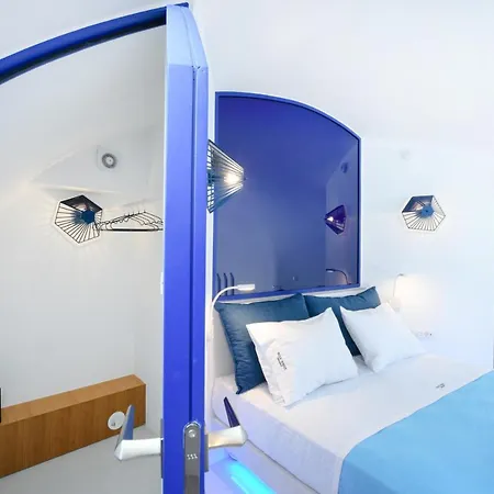 Blue White Residence Monolithos  Exterior photo